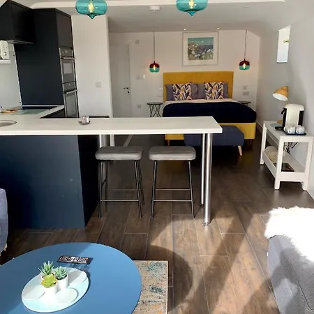 Modern Studio Apartment With Stunning Views! St Ives Exterior photo