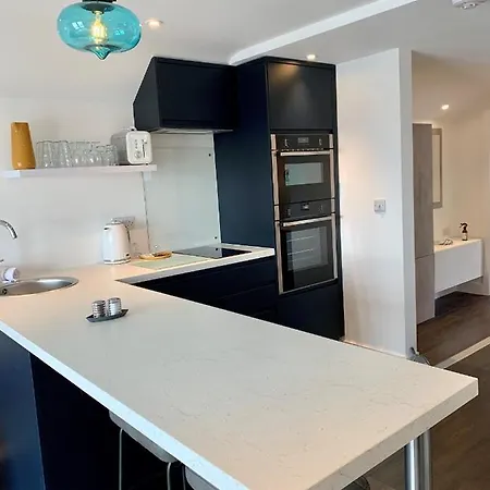 Modern Studio Apartment With Stunning Views! St Ives Exterior photo