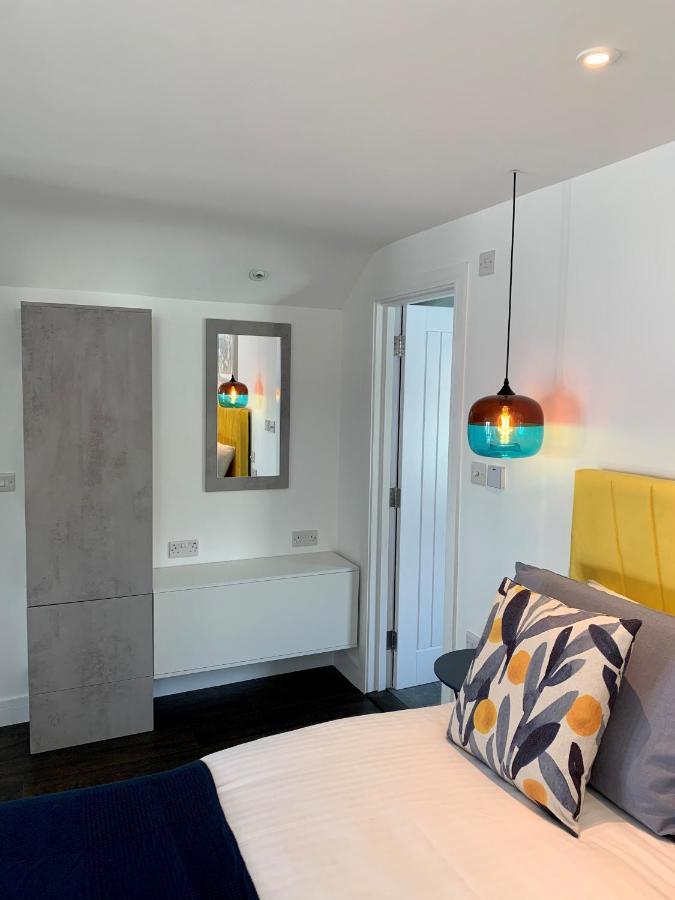 Modern With Stunning Views! Apartment