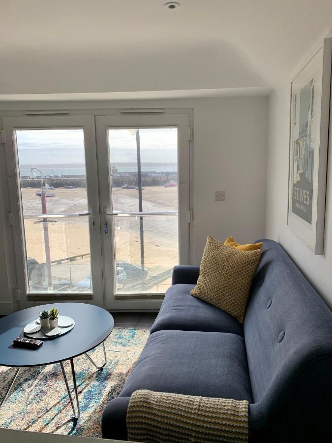 Modern With Stunning Views! St Ives (Cornwall)